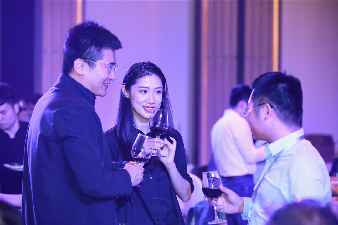 玩美记录丨CEO高峰论坛